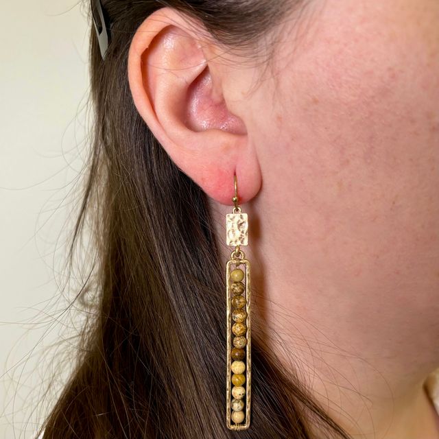 Stone Bar Earring